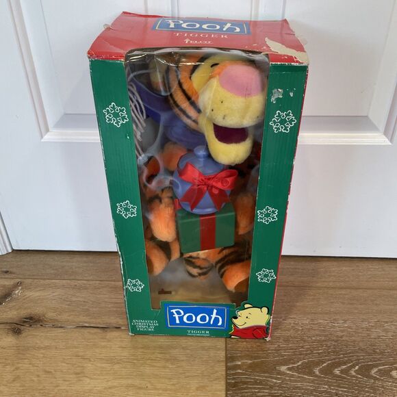 Vintage Disney Christmas Tigger w/ Gifts Telco Animated Motion Motionette 16" - Picture 9 of 9